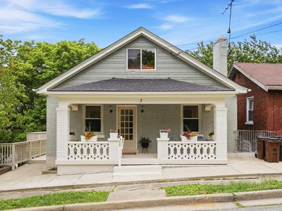 7 Parkview Ave