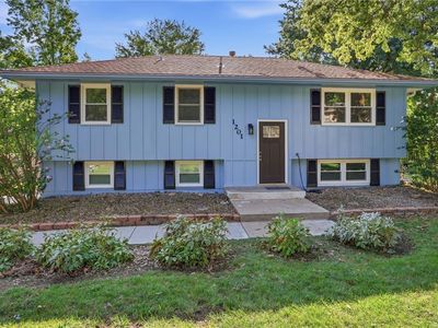 1201 SW Mission Pl
