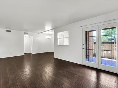 2802 Escada Dr APT 107