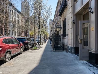 54 W 74th St APT 210