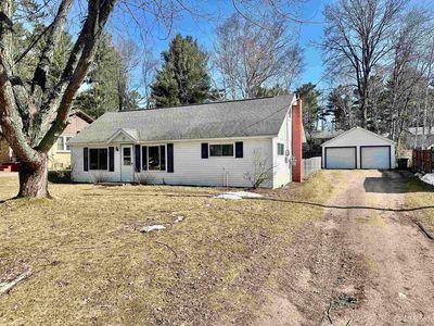 325 W Wright Pl