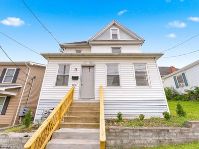 926-926 1/2 Virginia Ave