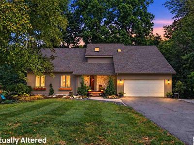 2262 E Whipperwill Dr