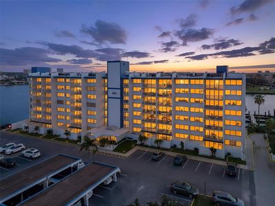 450 TREASURE ISLAND CAUSEWAY #201