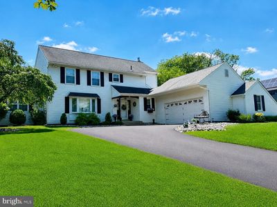 22 W Norton Dr