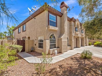 Property at 2602 Orchard Meadows Ave, Henderson, NV