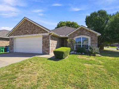 302 Creekside Way