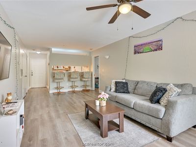 521 Parkway #201