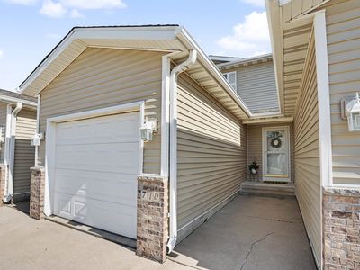 710 Prairie Meadow Dr