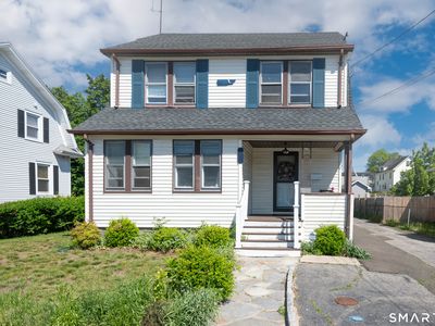 84 Jewett Avenue