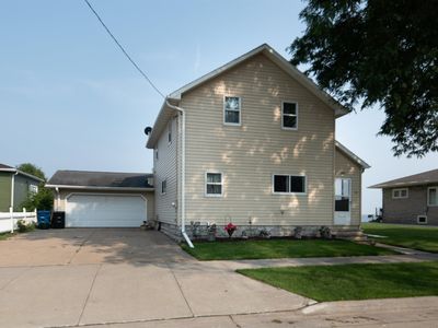 28 Lake St