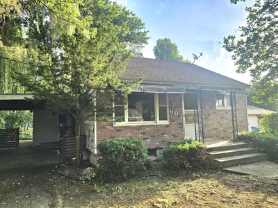 Property at 603 E Sigler St, Hebron, IN