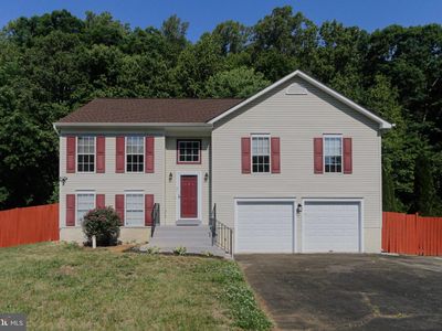 47 Clark Ln