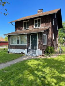 805 Buchanan St