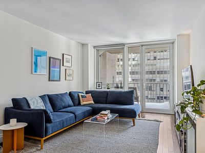 212 E 47th St APT 15C