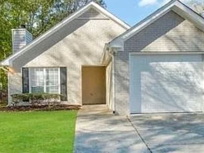 1641 Riverchase Cir NE