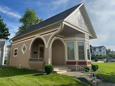 607 W Auglaize St