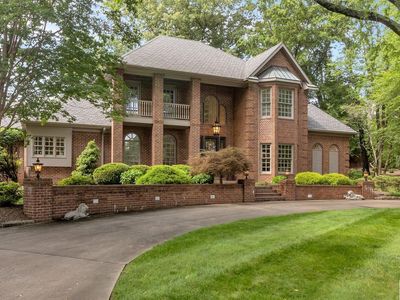 1500 Spring Hill Ct