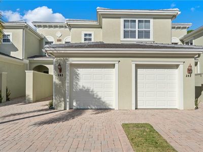 1405 Mariposa CIR #102