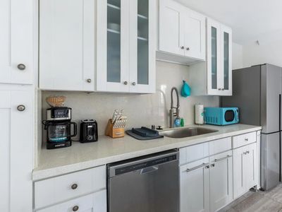 8529 Villa La Jolla Dr APT E