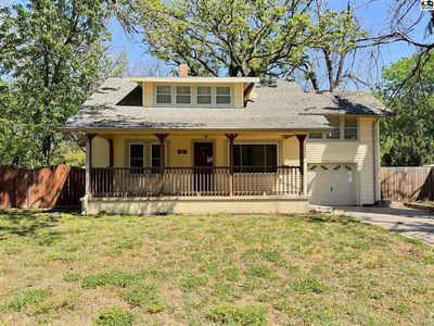 422 W 23rd Ave