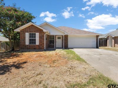 Property at 1114 Woodlands Park Dr, Lindale, TX