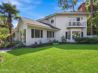 11 Dolphin Point Lane