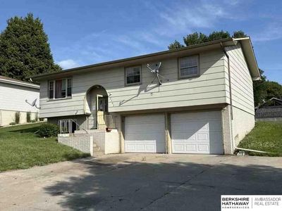 2302 Fairview Dr