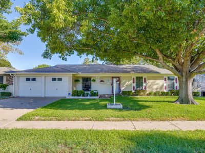 1512 Lamplighter Ln