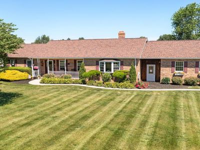 439 Commodore Dr