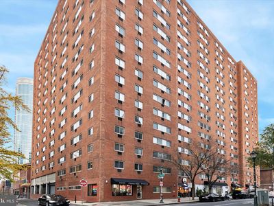 2101 Chestnut St Unit 1612