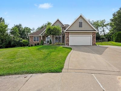 612 Hickory Ridge Dr