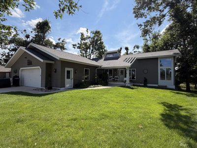 22060 Dowsett Trl