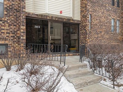 2013 Country Club Dr APT 22