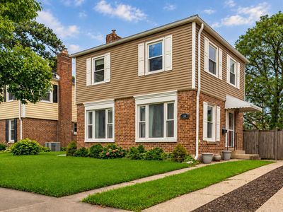 Property at 744 Manchester Ave, Westchester, IL