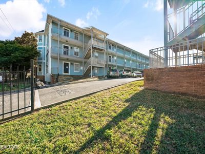 1628 Queen Anne Way