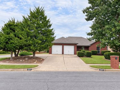 3507 S Christine Ln