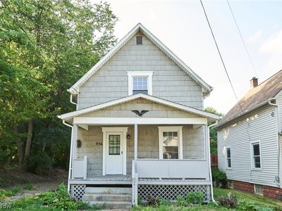 936 Green Ave SW