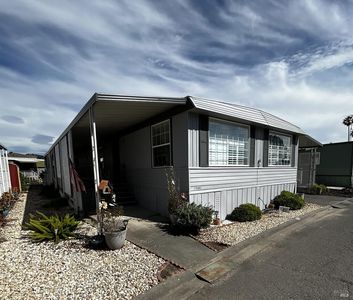 3000 Broadway Street #83