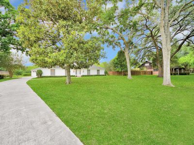 904 Victoria Dr
