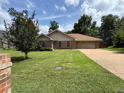 126 E Hoyt Dr
