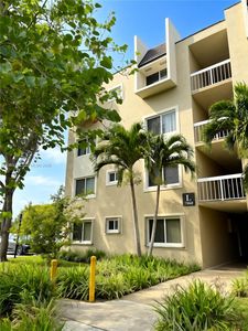 7860 Camino Real APT 412