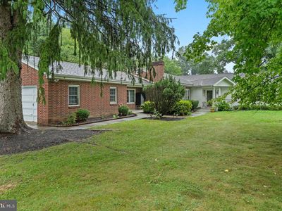 1601 Colonial Rd