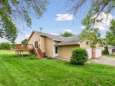 Property at 1070 Butte Ct, Chanhassen, MN