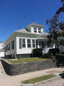 167 Narragansett St