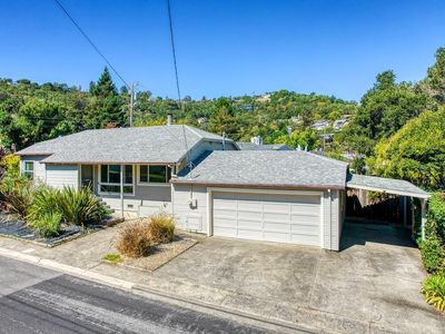 25 Redding Way