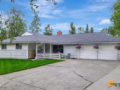 2438 Lord Baranof Dr