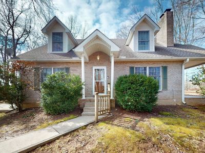 3883 Dobbins Pike
