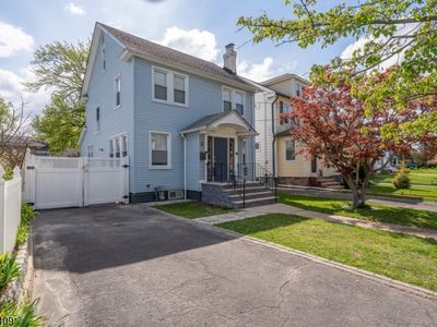 8 Melrose Ter