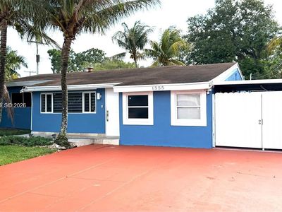 1555 SW 21st Way